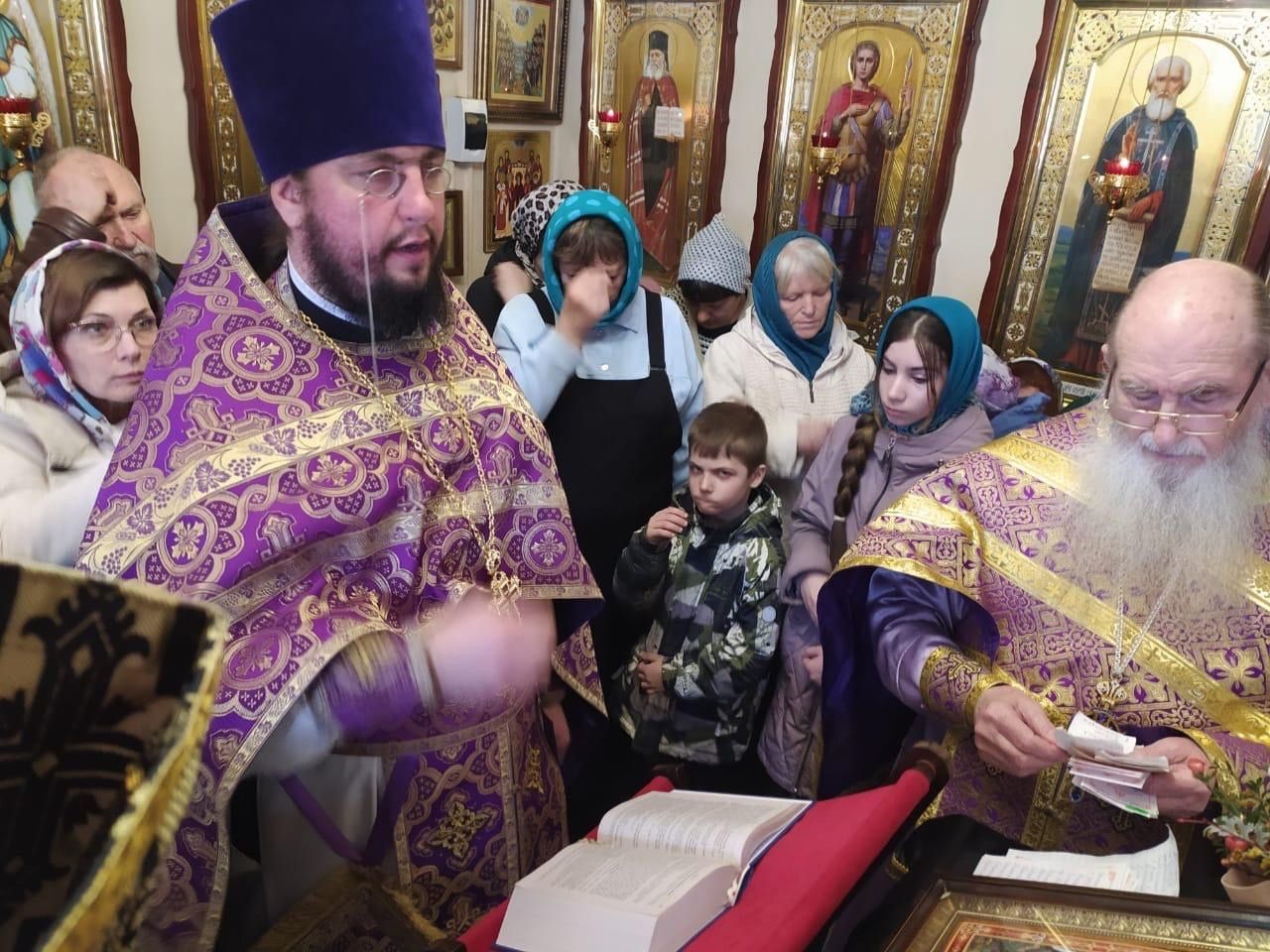 24 марта, Неделю 1-ю Великого поста, в Александро-Невском храме г. Абинска совершена Божественная литургия