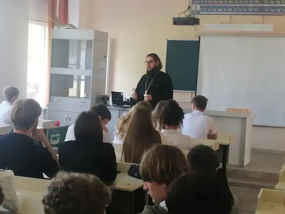 18 мая, встреча с учащимися 9-10 классов.