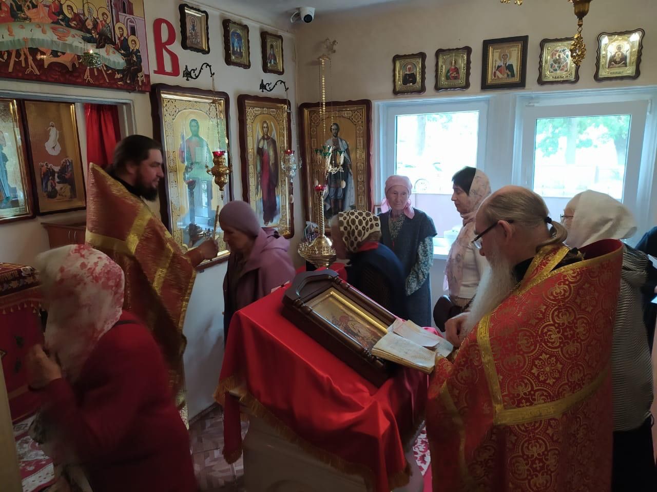 26 мая, неделю 4-ю по Пасхе, в Александро-Невском храме г. Абинска совершена Божественная литургия