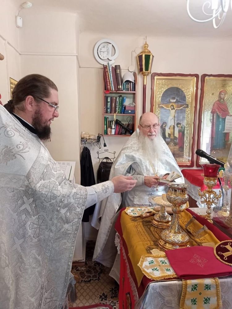 13 июня, в день Вознесения Господня, в Александро-Невском храме г. Абинска совершена Божественная литургия